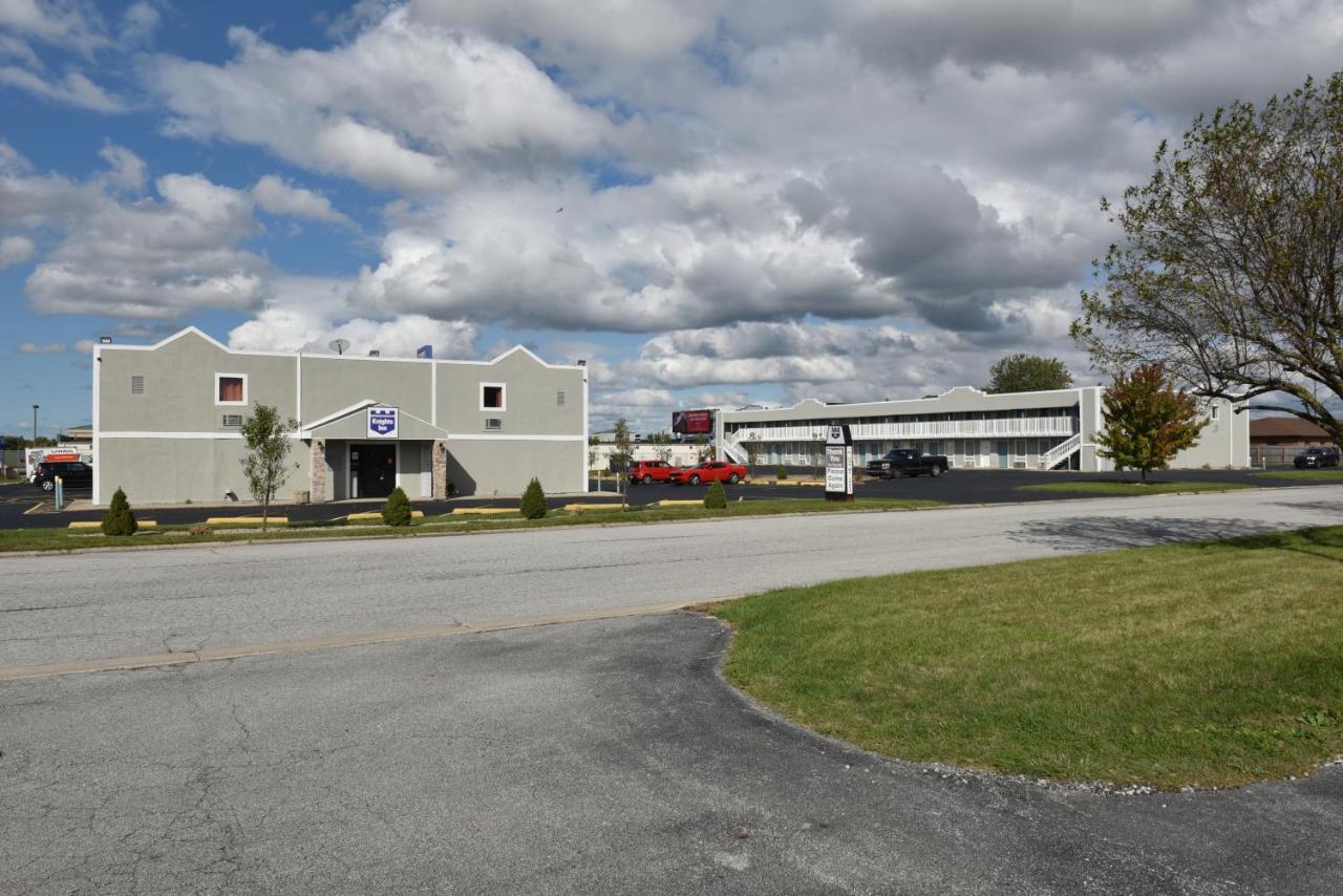 Hotel Knights Merrillville